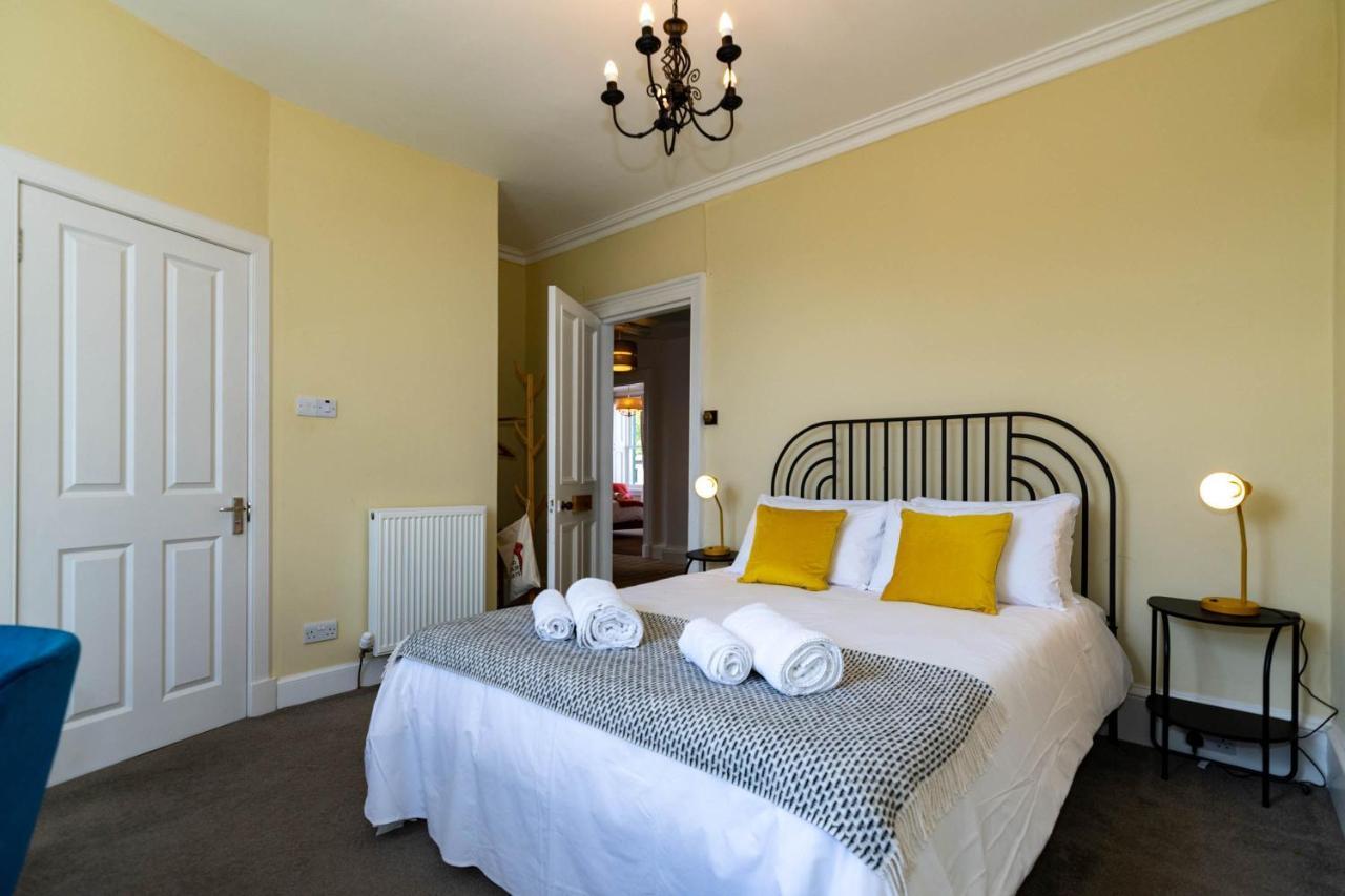 Rosebank House Blairgowrie - Sleeps 12, Games Rooms, Ev Point, Pets Welcome Blairgowrie and Rattray Exterior photo